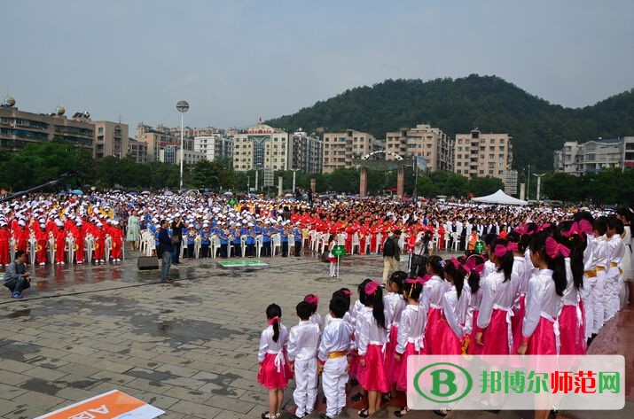 貴陽振華藝術(shù)師范職校2023年報名條件、招生要求、招生對象