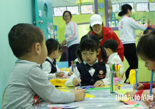 滄州2021年女生讀幼師學(xué)校學(xué)什么好