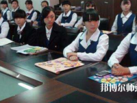 安徽2021年女生上幼師學(xué)校學(xué)什么好