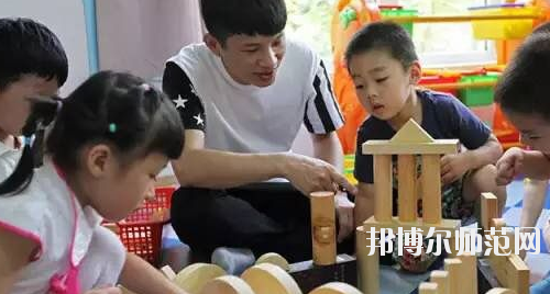 白銀2021年讀什么幼師學(xué)校比較好