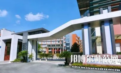 2023年四川師范大學(xué)附屬中學(xué)報(bào)名條件、招生對(duì)象