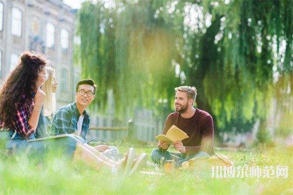 上海外國語師范大學賢達經(jīng)濟人文學院虹口校區(qū)介紹、地址